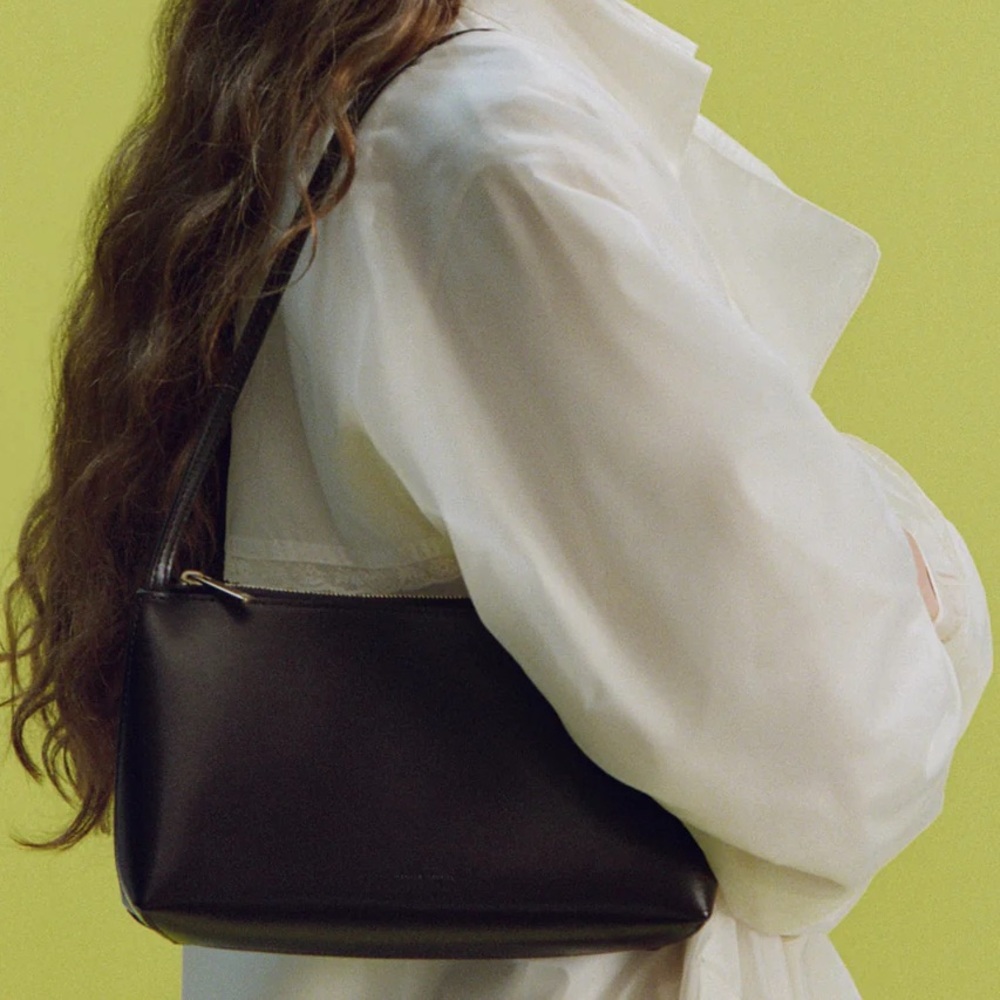 Mansur Gavriel Gaia Shoulder Bag in Black/Red - Picture 4 of 11